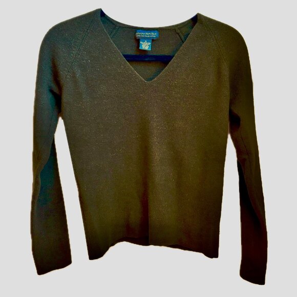 Banana Republic Sweater Women's M Chocolate Brown Merino Wool V-Neck Long Sleeve - Picture 1 of 8